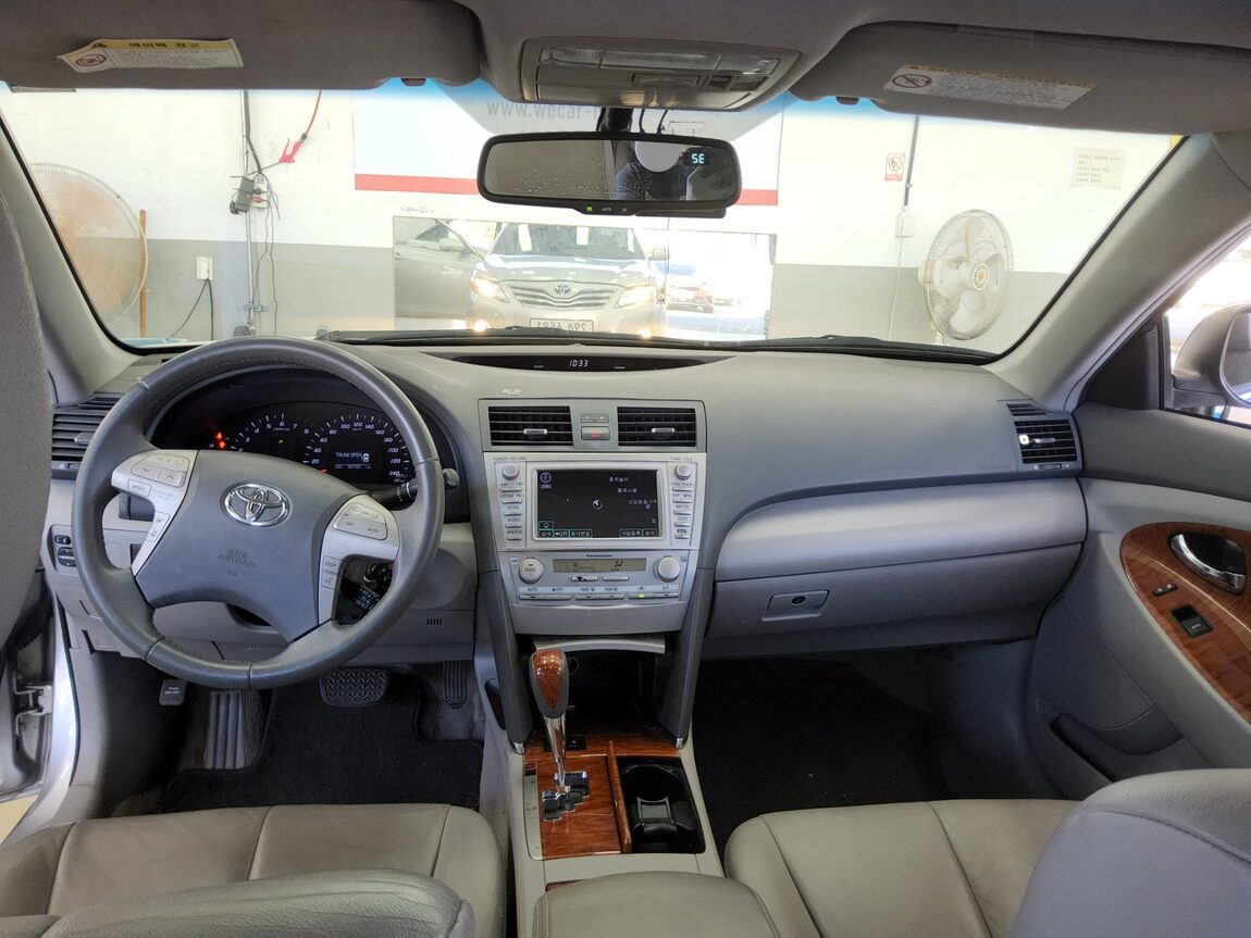 TOYOTA CAMRY (8TH GEN) 2.5 XLE 2011 - zdjęcie 11
