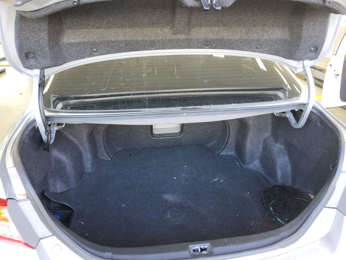 TOYOTA CAMRY (8TH GEN) 2.5 XLE 2011 - zdjęcie 15