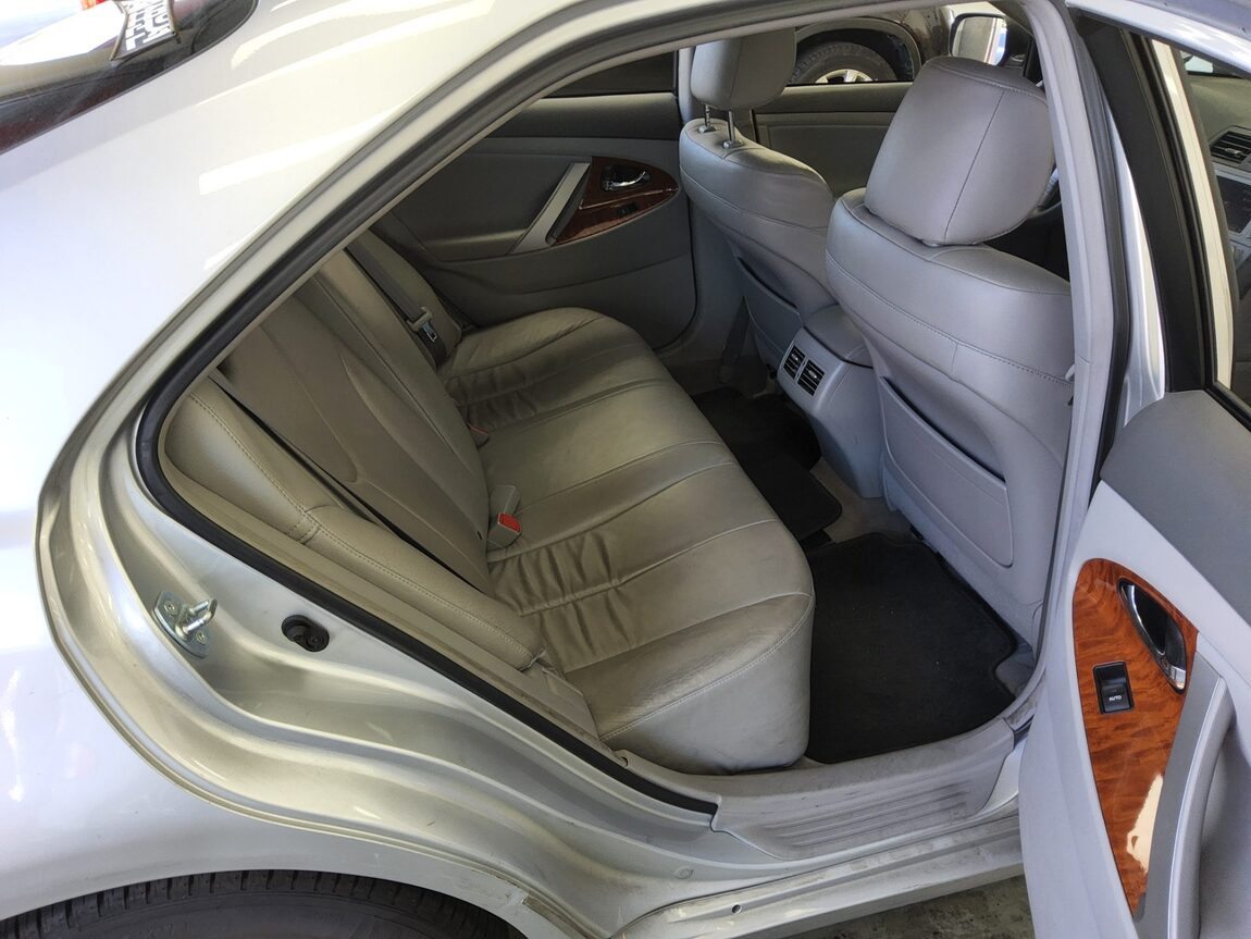 TOYOTA CAMRY (8TH GEN) 2.5 XLE 2011 - zdjęcie 13