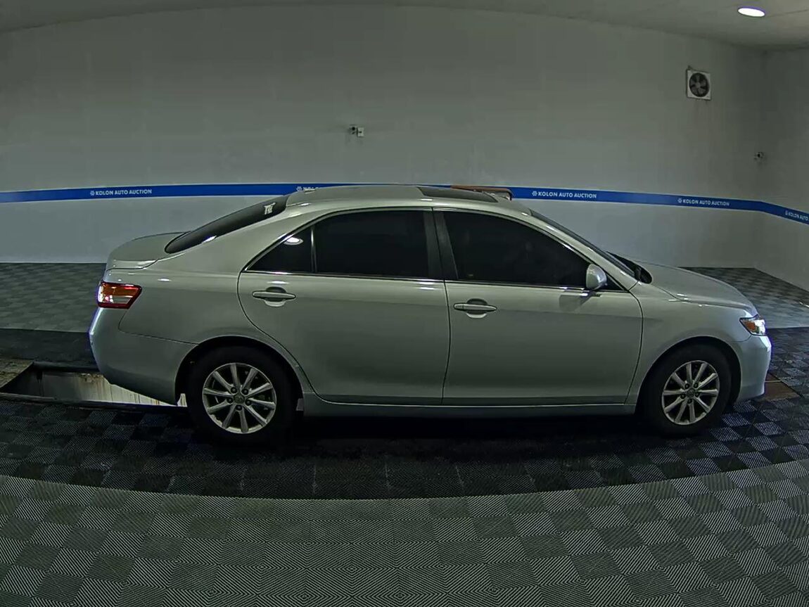 TOYOTA CAMRY (8TH GEN) 2.5 XLE 2011 - zdjęcie 4