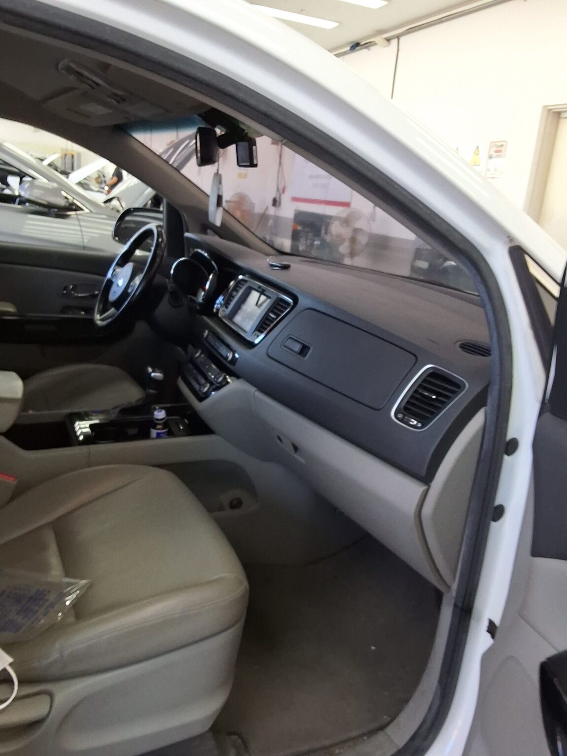 KIA ALL NEW CARNIVAL 9-SEATER DIESEL PRESTIGE 2018 - zdjęcie 14