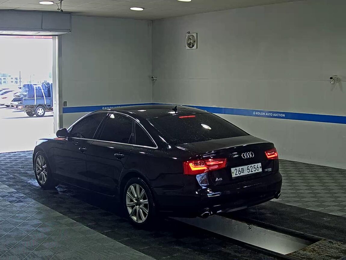 AUDI A6 (4TH GEN) 3.0 TDI QUATTRO LED PACK 2014 - zdjęcie 6