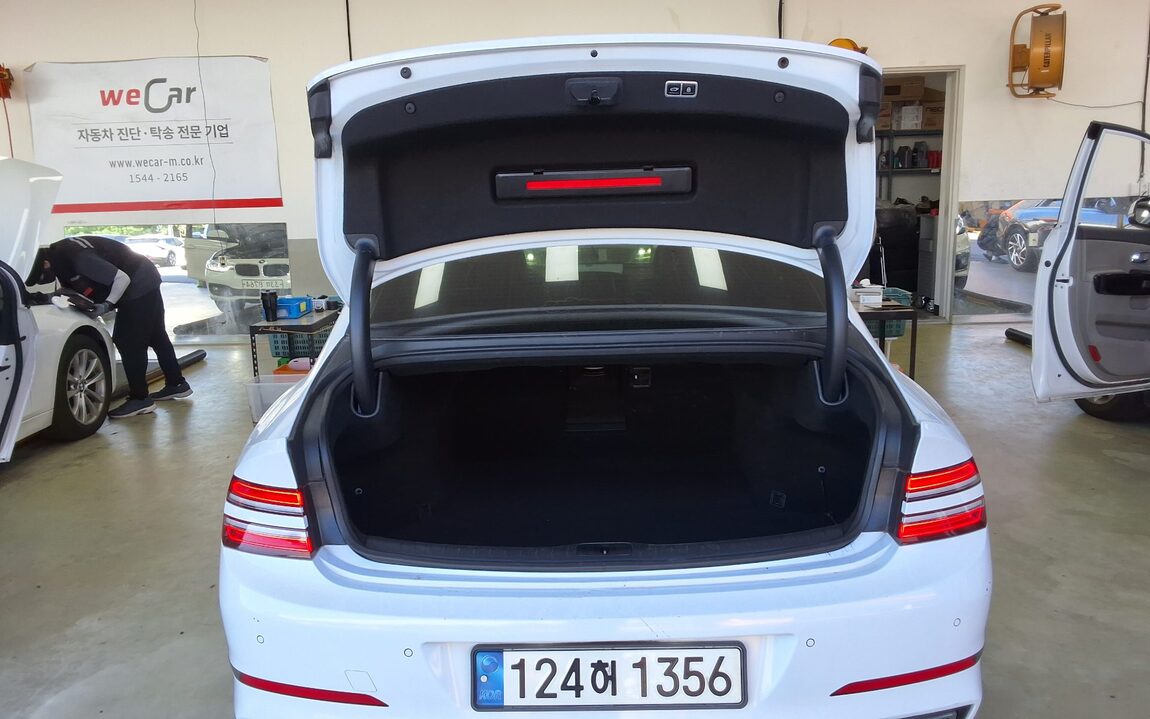 GENESIS THE ALL NEW G80 GASOLINE 2.5 2WD BASE MODEL 2021 - zdjęcie 15