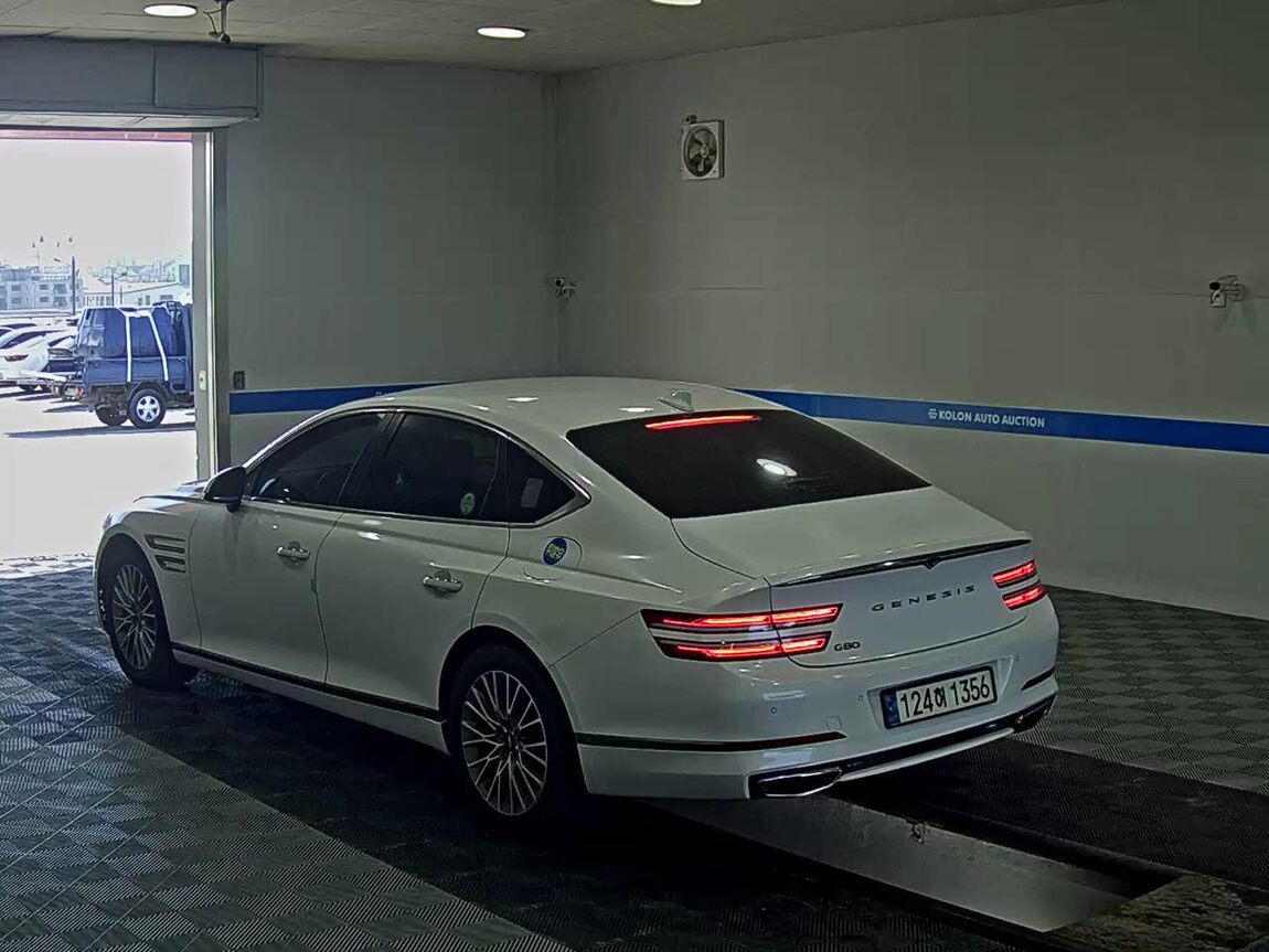 GENESIS THE ALL NEW G80 GASOLINE 2.5 2WD BASE MODEL 2021 - zdjęcie 6