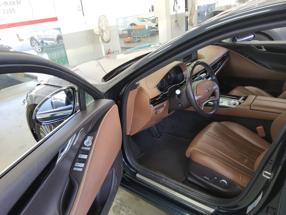 GENESIS THE ALL NEW G80 GASOLINE 2.5 2WD BASE MODEL 2021 - zdjęcie 10