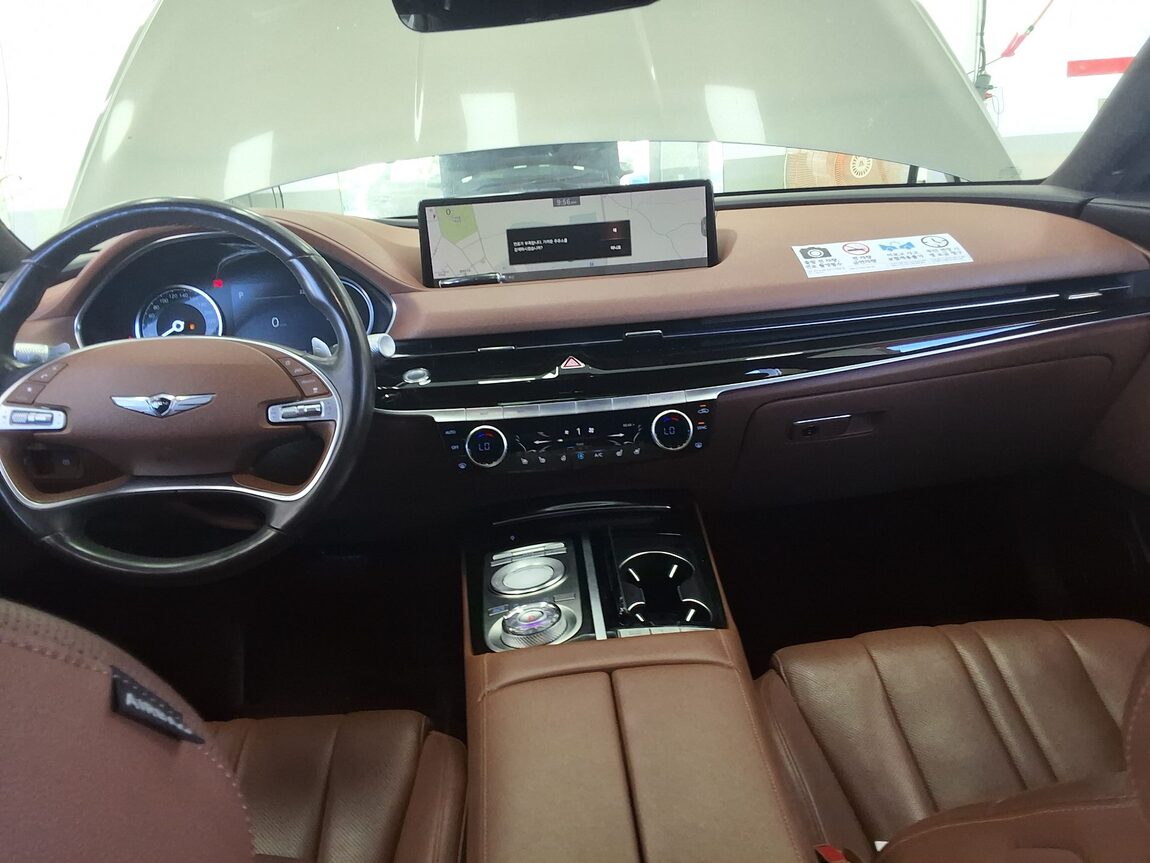 GENESIS THE ALL NEW G80 GASOLINE 2.5 2WD BASE MODEL 2021 - zdjęcie 12