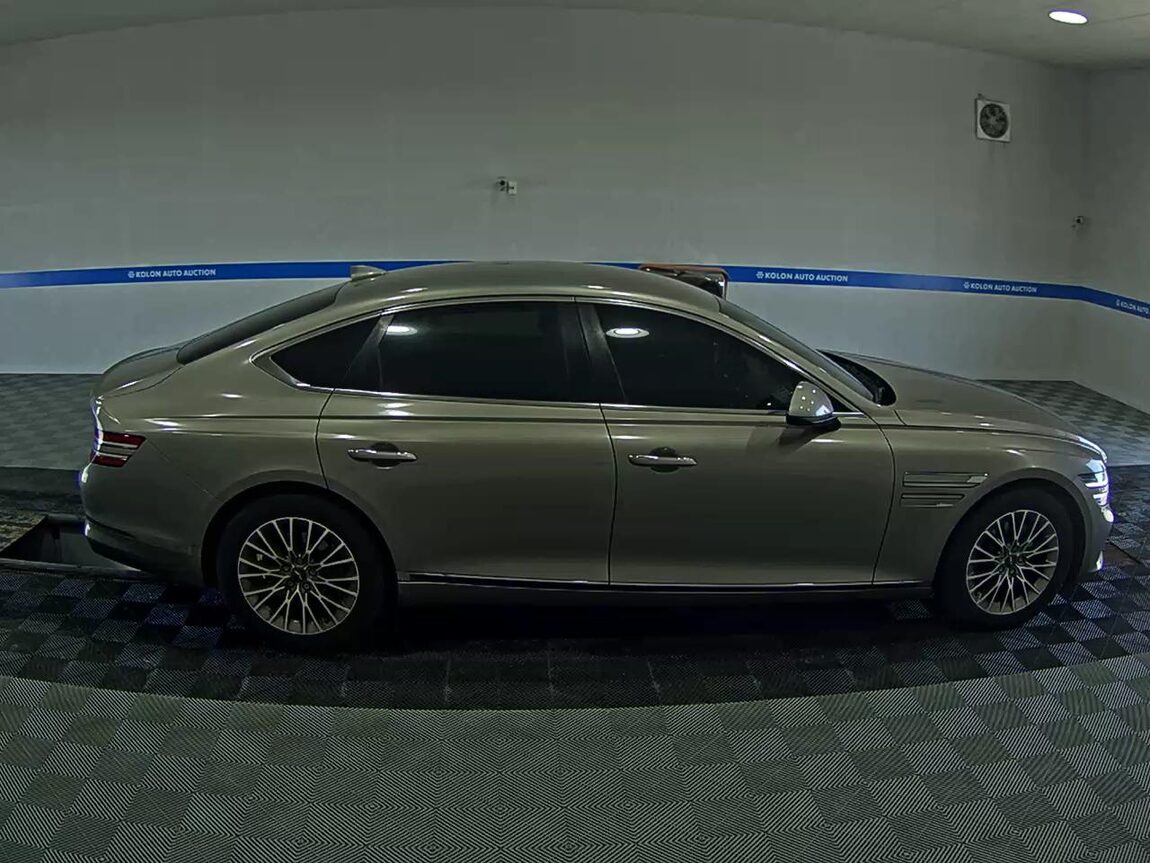 GENESIS THE ALL NEW G80 GASOLINE 2.5 2WD BASE MODEL 2021 - zdjęcie 4