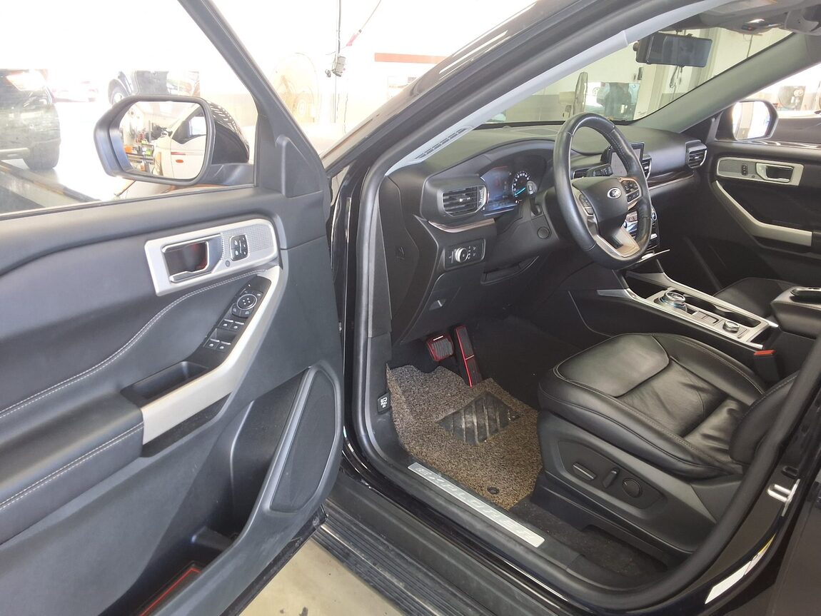 FORD EXPLORER (6TH GEN) 2.3 AWD LIMITED 2022 - zdjęcie 11