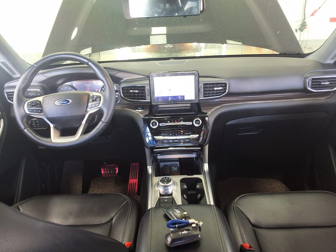 FORD EXPLORER (6TH GEN) 2.3 AWD LIMITED 2022 - zdjęcie 12