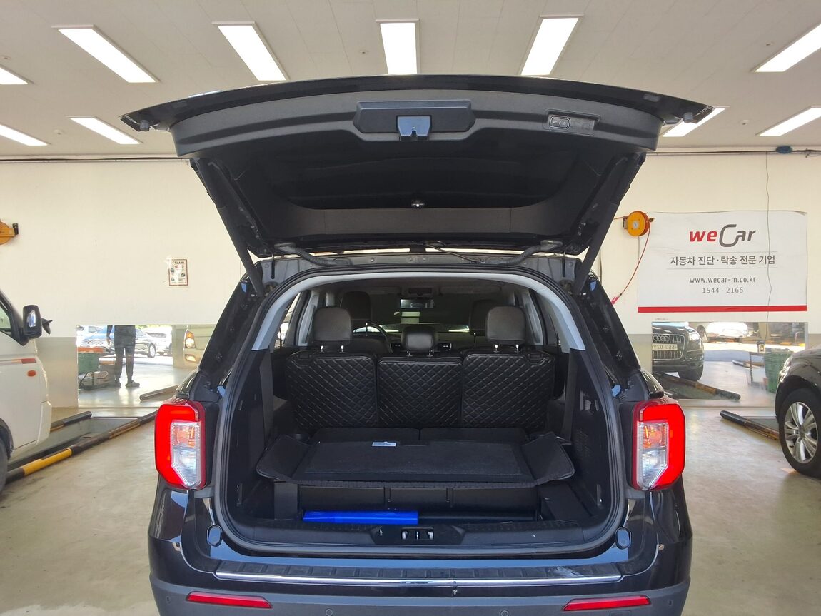FORD EXPLORER (6TH GEN) 2.3 AWD LIMITED 2022 - zdjęcie 16
