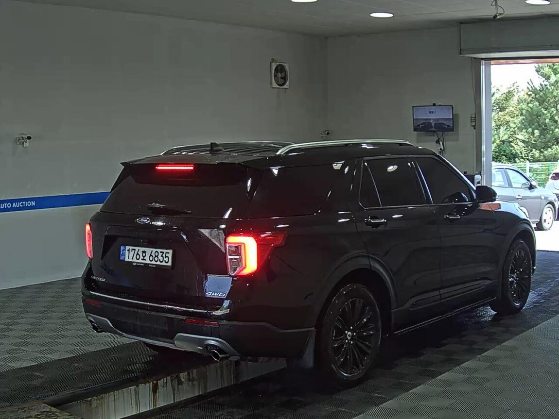 FORD EXPLORER (6TH GEN) 2.3 AWD LIMITED 2022 - zdjęcie 5