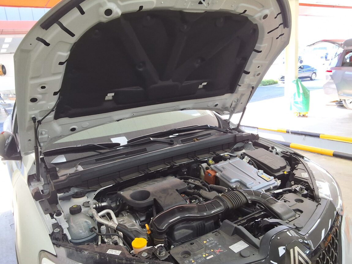 RENAULT (SAMSUNG) ARKANA HYBRID 1.6 GTe ICONIC 2025 - zdjęcie 18