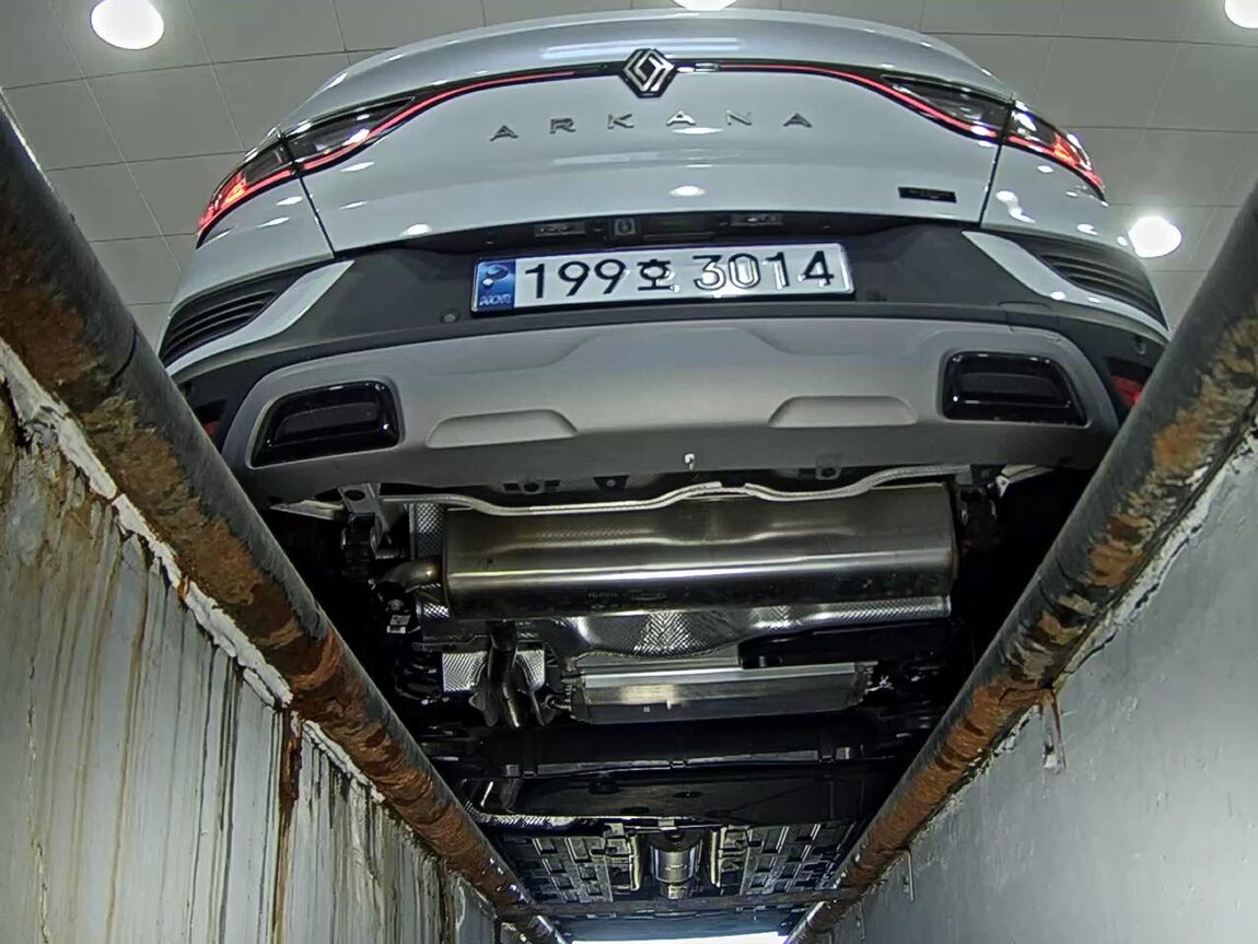 RENAULT (SAMSUNG) ARKANA HYBRID 1.6 GTe ICONIC 2025 - zdjęcie 8