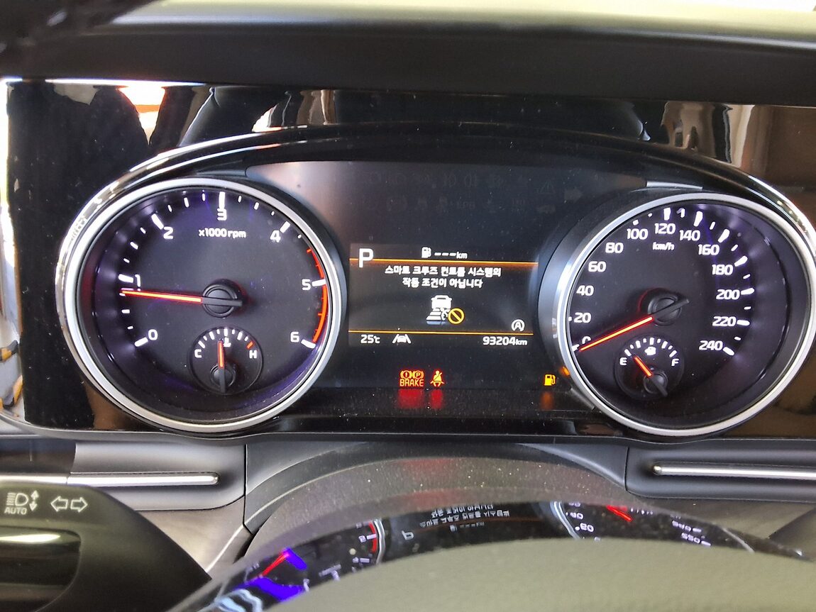 KIA NEW CARNIVAL (KA4) 9-SEATER DIESEL NOBLESSE 2023 - zdjęcie 9