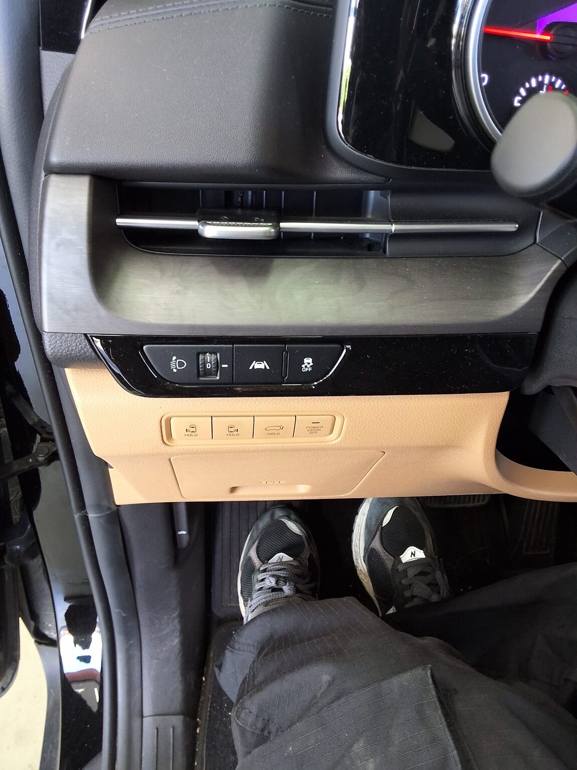 KIA NEW CARNIVAL (KA4) 9-SEATER DIESEL NOBLESSE 2023 - zdjęcie 19