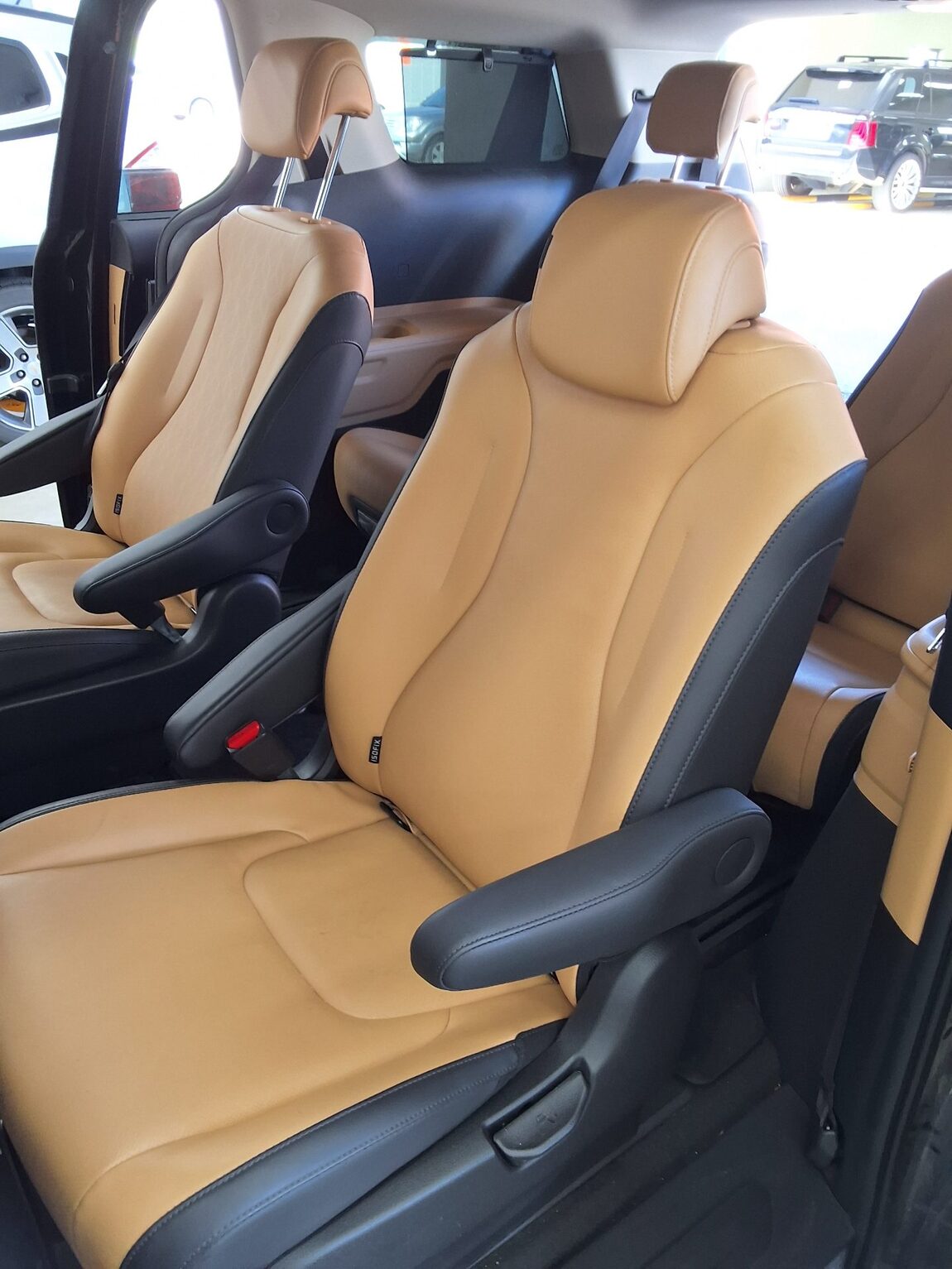 KIA NEW CARNIVAL (KA4) 9-SEATER DIESEL NOBLESSE 2023 - zdjęcie 12