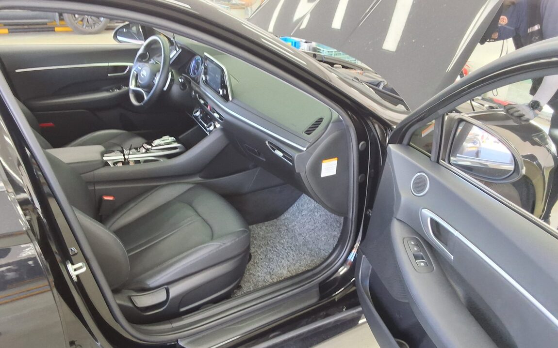 HYUNDAI SONATA (DN8) HYBRID 2.0 HEV MODERN 2022 - zdjęcie 14