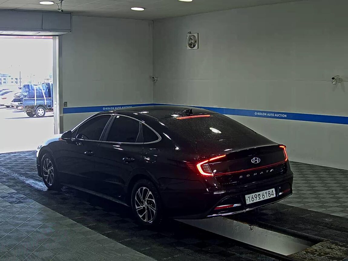 HYUNDAI SONATA (DN8) HYBRID 2.0 HEV MODERN 2022 - zdjęcie 6