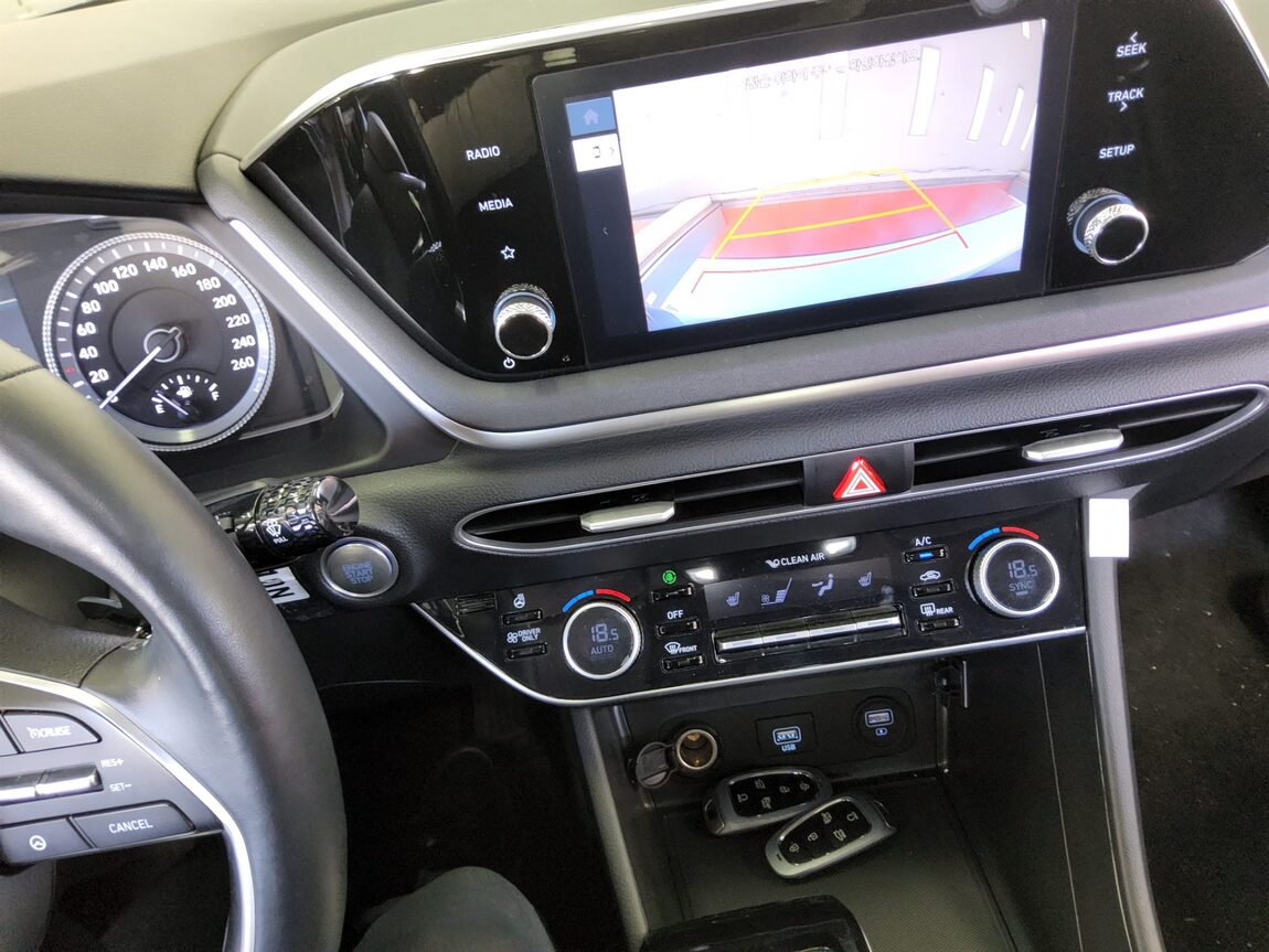 HYUNDAI SONATA (DN8) HYBRID 2.0 HEV MODERN 2022 - zdjęcie 17