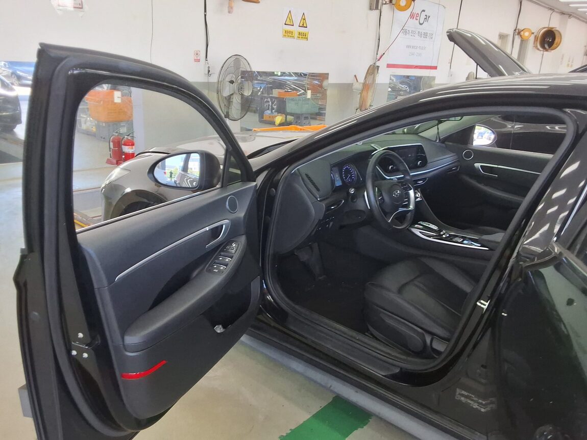 HYUNDAI SONATA (DN8) HYBRID 2.0 HEV MODERN 2022 - zdjęcie 10