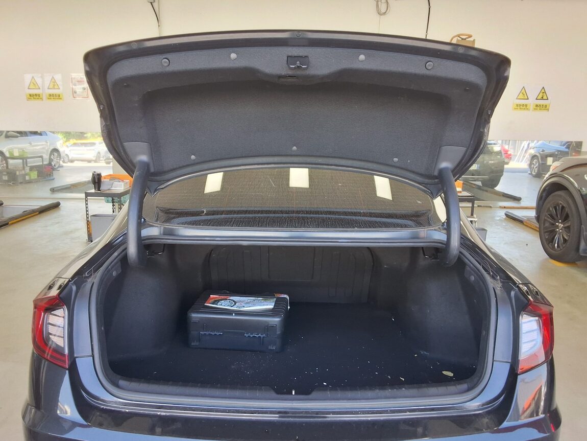 HYUNDAI SONATA (DN8) HYBRID 2.0 HEV MODERN 2022 - zdjęcie 15