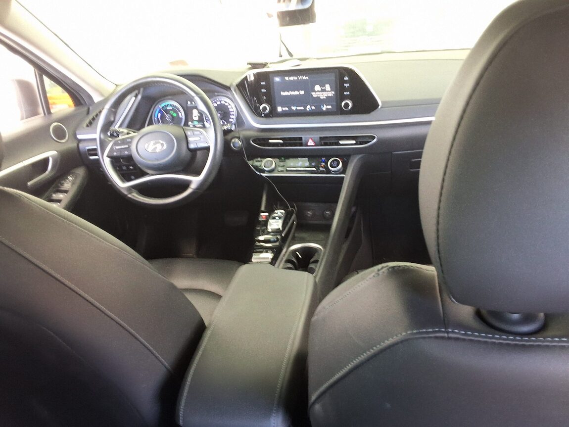 HYUNDAI SONATA (DN8) HYBRID 2.0 HEV MODERN 2022 - zdjęcie 11