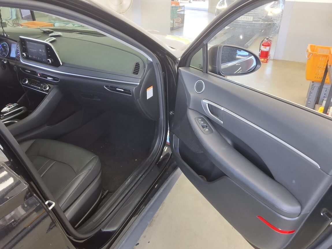 HYUNDAI SONATA (DN8) HYBRID 2.0 HEV MODERN 2022 - zdjęcie 14