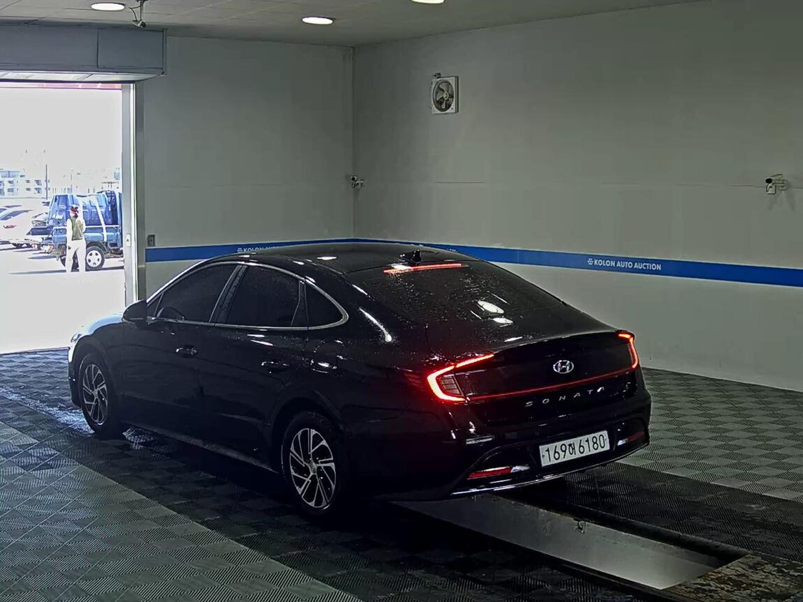 HYUNDAI SONATA (DN8) HYBRID 2.0 HEV MODERN 2022 - zdjęcie 6