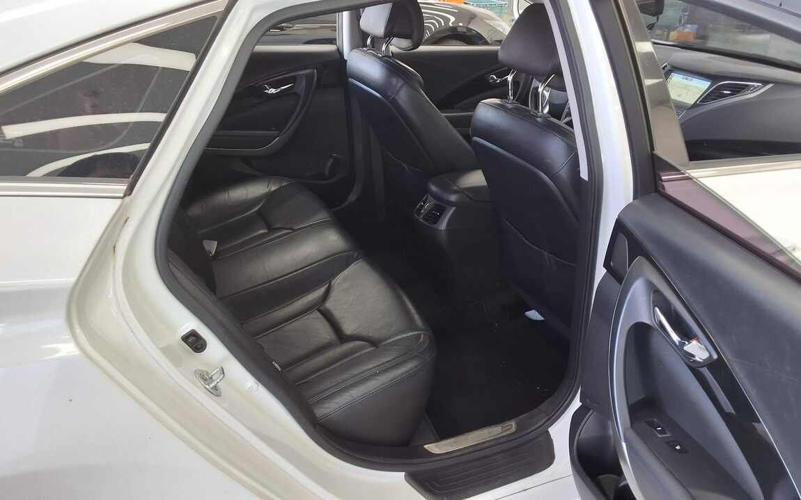 HYUNDAI GRANDEUR HG HG 300 PREMIUM 2016 - zdjęcie 13