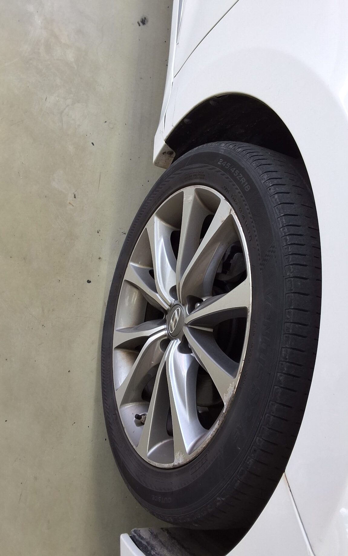 HYUNDAI GRANDEUR HG HG 300 PREMIUM 2016 - zdjęcie 25