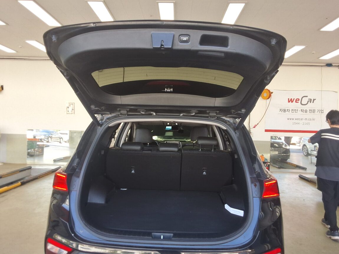 HYUNDAI SANTA FE (TM) R2.0 2WD EXCLUSIVE 2019 - zdjęcie 16