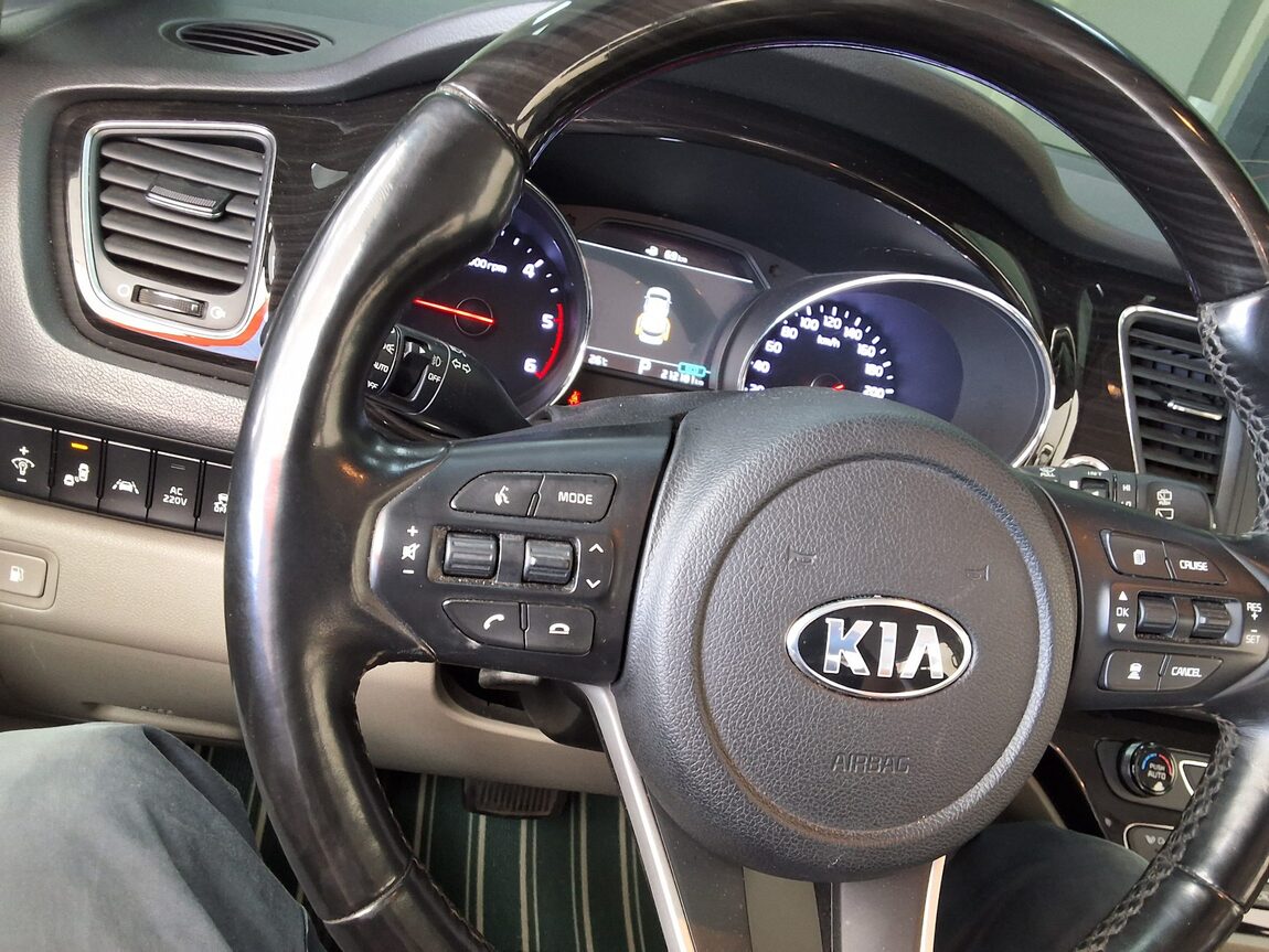 KIA THE NEW CARNIVAL 9-SEATER DIESEL NOBLESSE SPECIAL 2019 - zdjęcie 22