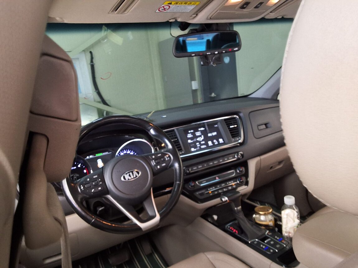 KIA THE NEW CARNIVAL 9-SEATER DIESEL NOBLESSE SPECIAL 2019 - zdjęcie 12