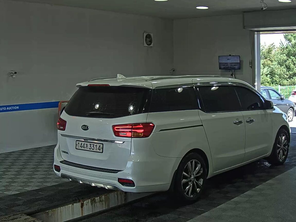KIA THE NEW CARNIVAL 9-SEATER DIESEL NOBLESSE SPECIAL 2019 - zdjęcie 5