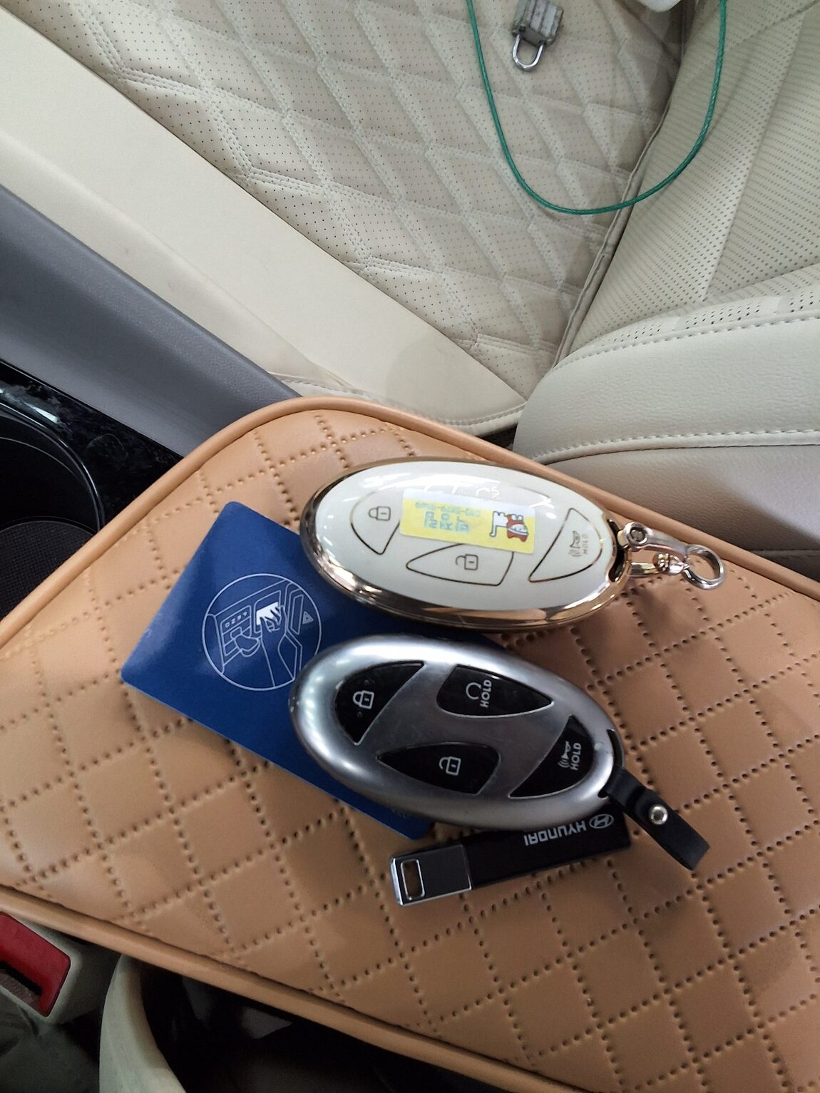 HYUNDAI THE NEW AVANTE (CN7) GASOLINE 1.6 INSPIRATION 2024 - zdjęcie 19