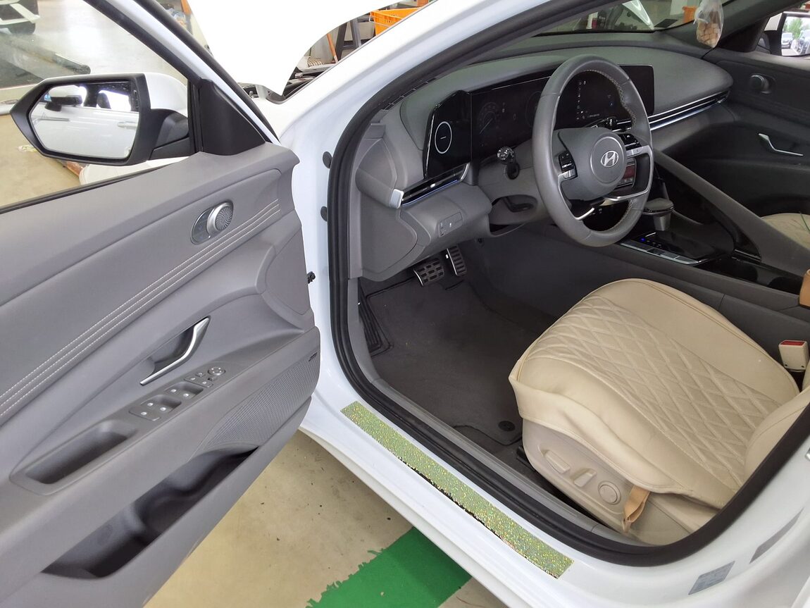 HYUNDAI THE NEW AVANTE (CN7) GASOLINE 1.6 INSPIRATION 2024 - zdjęcie 11