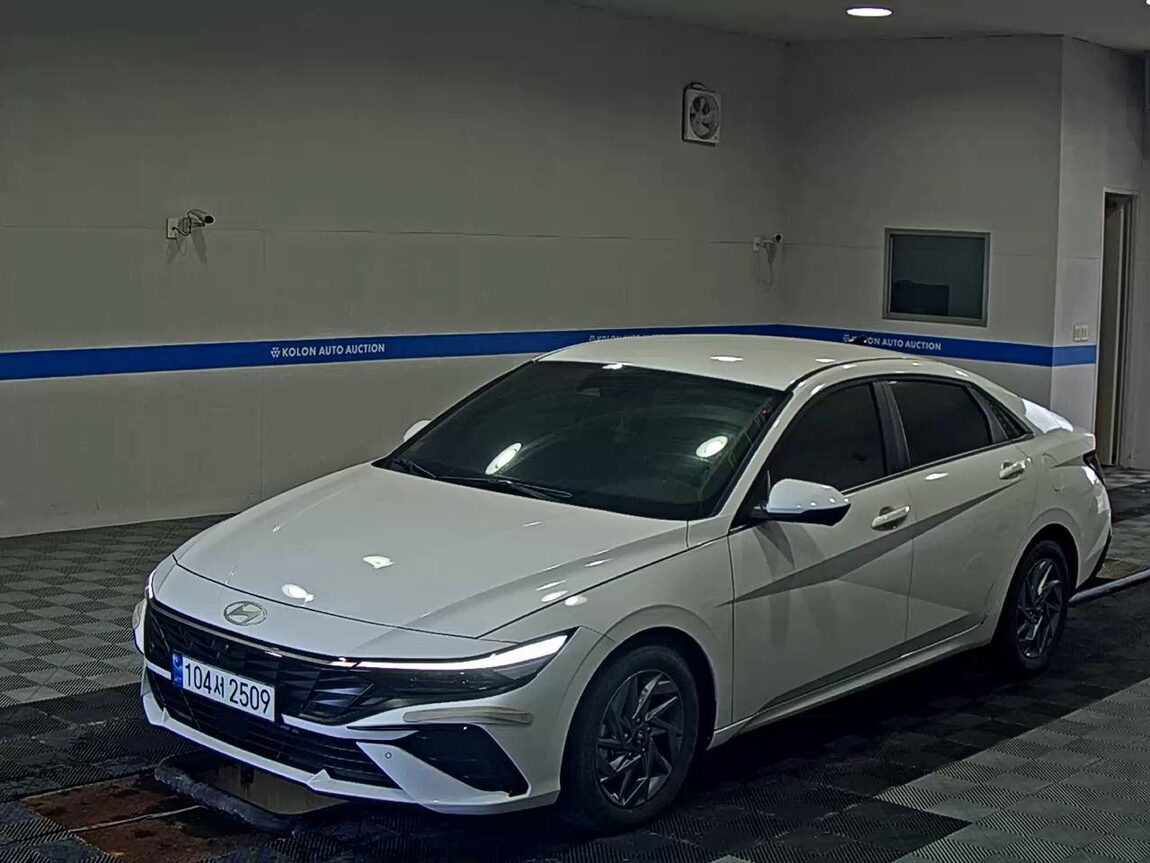HYUNDAI THE NEW AVANTE (CN7) GASOLINE 1.6 INSPIRATION 2024 - zdjęcie 2