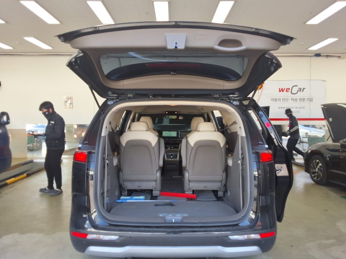 KIA NEW CARNIVAL (KA4) 9-SEATER DIESEL PRESTIGE 2022 - zdjęcie 16