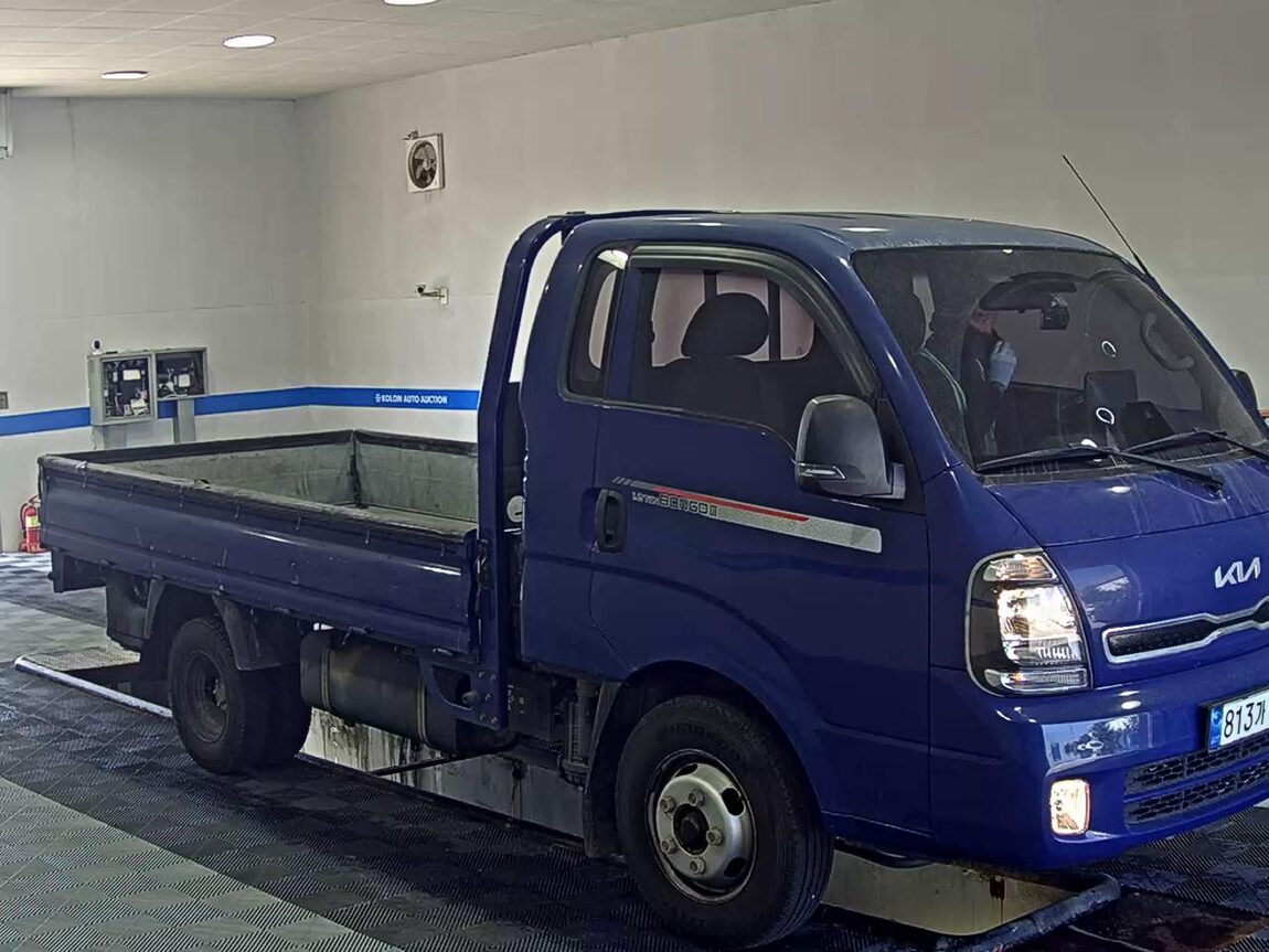 KIA THE NEW BONGO III CARGO 1.2 TON KING CAB EXTRA LONG WHEELBASE GL 2023 - zdjęcie 3