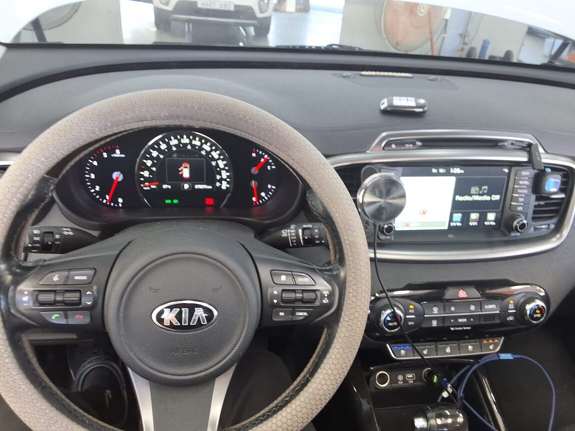KIA ALL NEW SORENTO R2.2 2WD NOBLESSE SPECIAL 2015 - zdjęcie 18