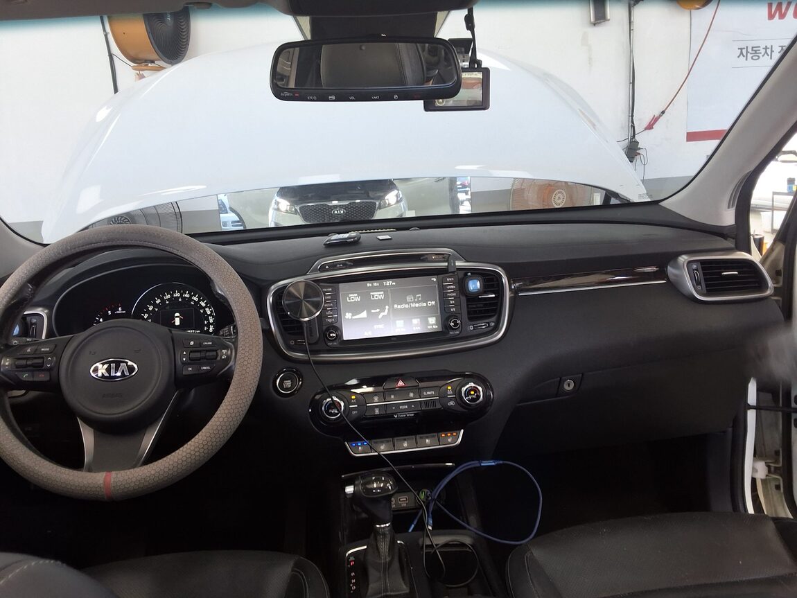 KIA ALL NEW SORENTO R2.2 2WD NOBLESSE SPECIAL 2015 - zdjęcie 12