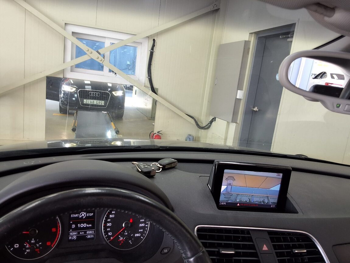 AUDI Q3 35 TDI QUATTRO DYNAMIC 2015 - zdjęcie 25