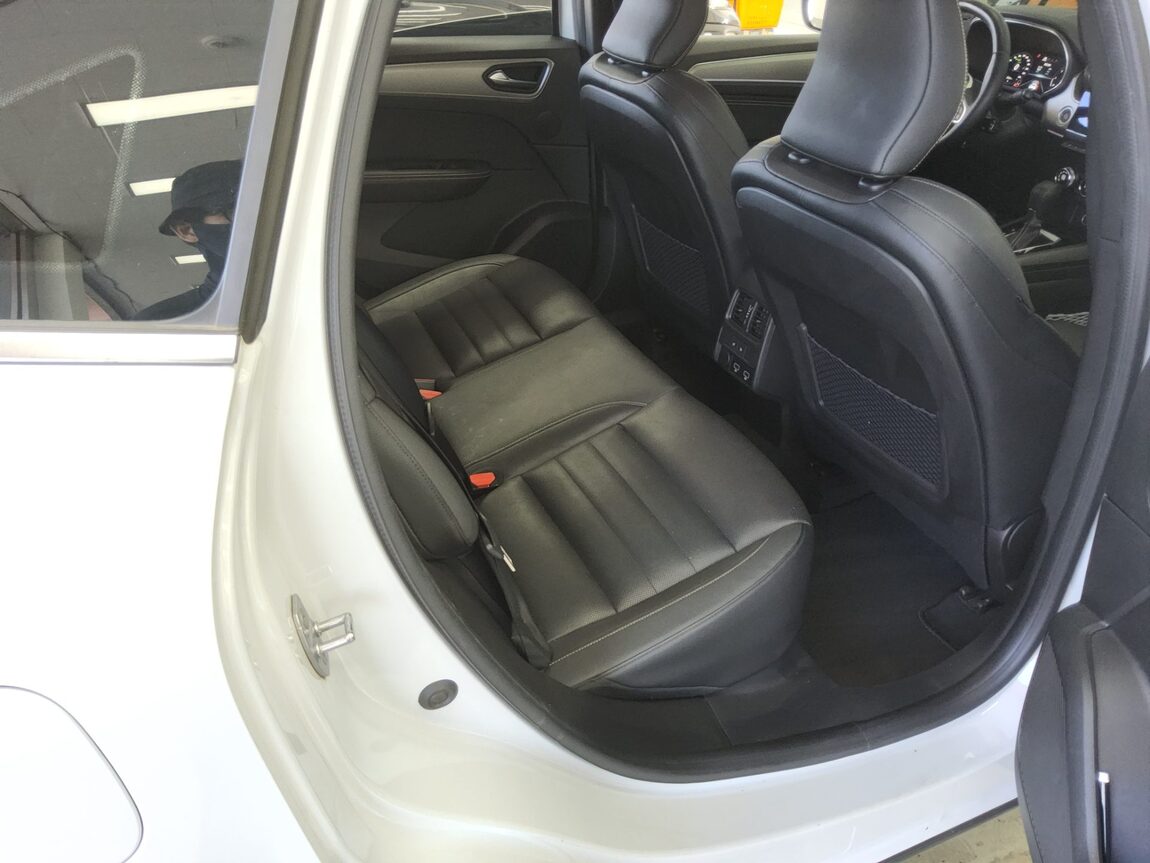 RENAULT (SAMSUNG) XM3 1.6 GTe INSPIRE 2024 - zdjęcie 13