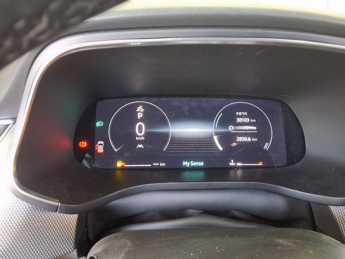 RENAULT (SAMSUNG) ARKANA 1.6 GTe ICONIC 2026 - zdjęcie 9