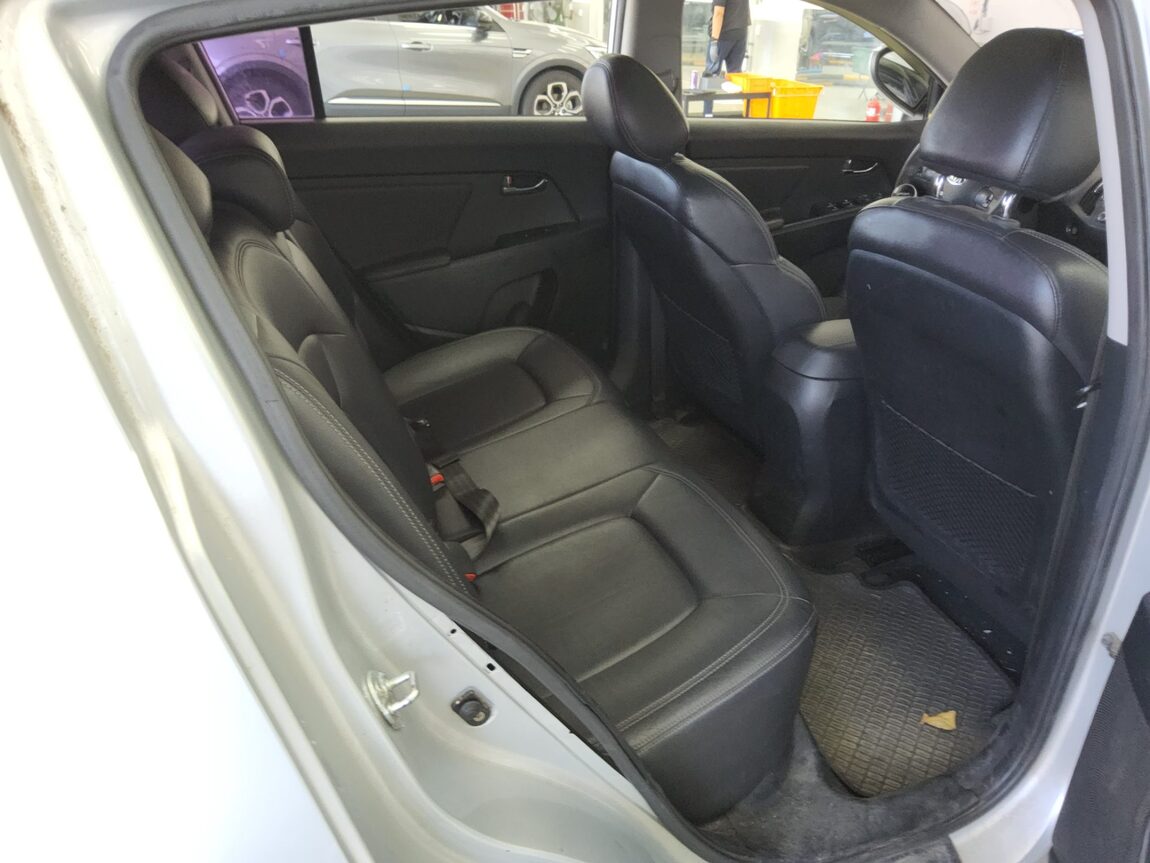 KIA SPORTAGE R DIESEL R2.0 4WD TLX LUXURY MODEL 2011 - zdjęcie 13