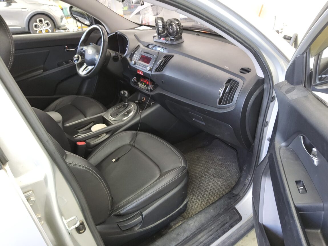 KIA SPORTAGE R DIESEL R2.0 4WD TLX LUXURY MODEL 2011 - zdjęcie 14