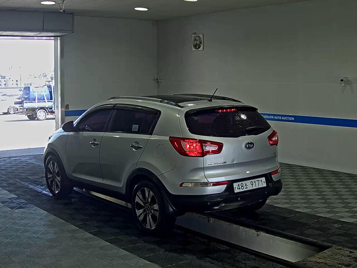 KIA SPORTAGE R DIESEL R2.0 4WD TLX LUXURY MODEL 2011 - zdjęcie 6