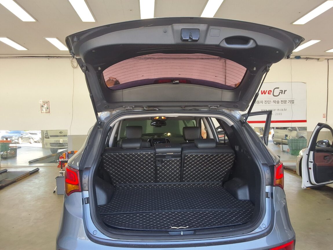 HYUNDAI SANTA FE THE PRIME DIESEL R2.0 2WD PREMIUM 2017 - zdjęcie 16