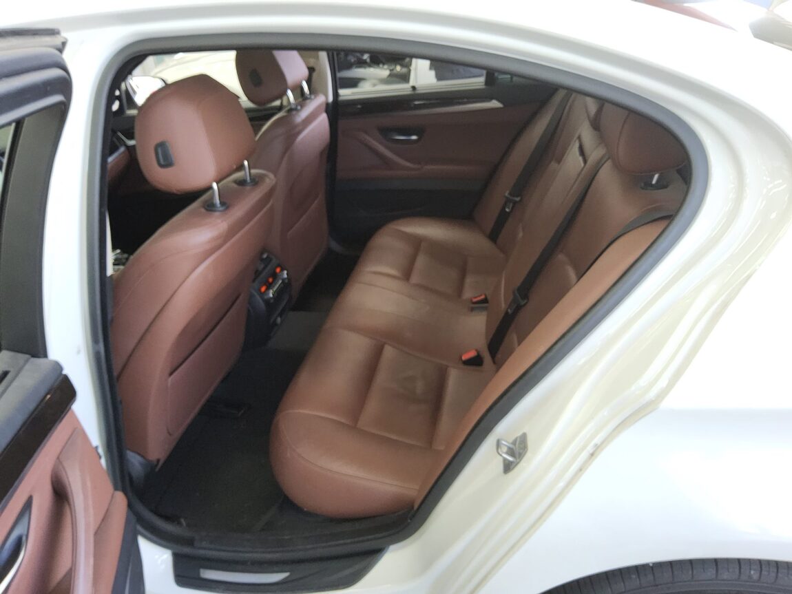 BMW 5 SERIES (6TH GEN) 528i 2014 - zdjęcie 12