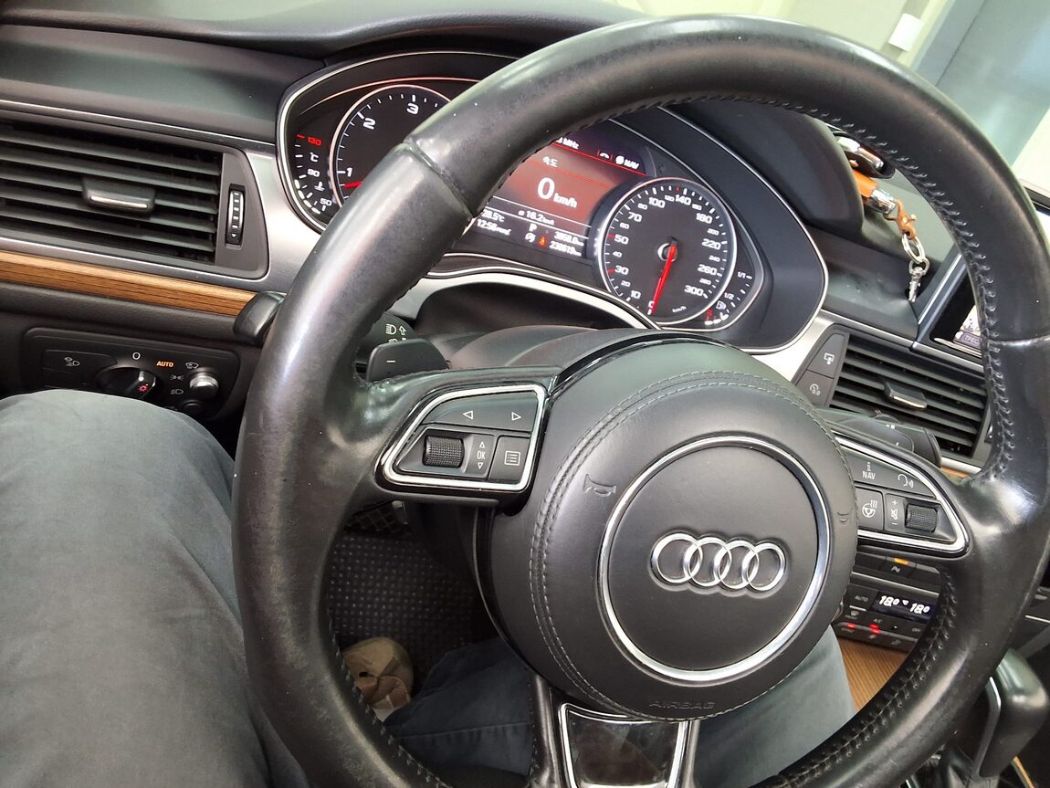 AUDI A6 (4TH GEN) 50 TDI QUATTRO PREMIUM 2016 - zdjęcie 23